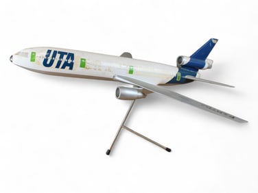 UTA Large Desk Model Airplane