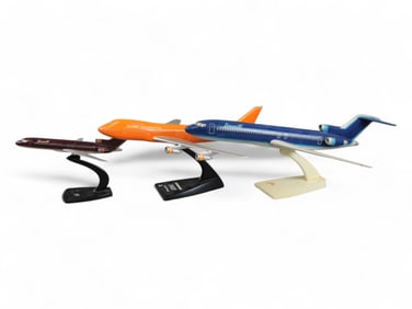 (3) Braniff Desk Model Airplanes