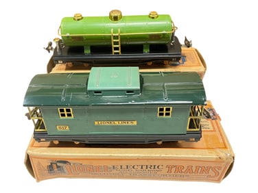 Nice Boxed Lionel 815 & 817 Freights