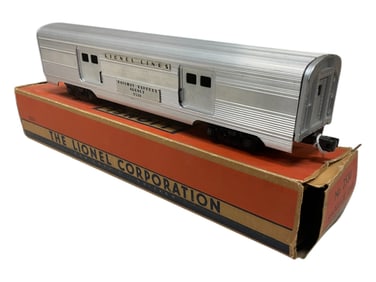 Scarce Boxed Lionel 2530 Large Door Baggage