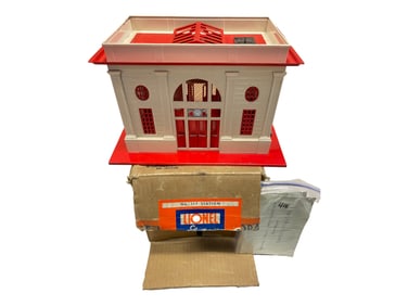 Boxed Lionel 117 Station