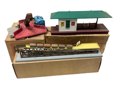 3 Boxed Lionel Accessories