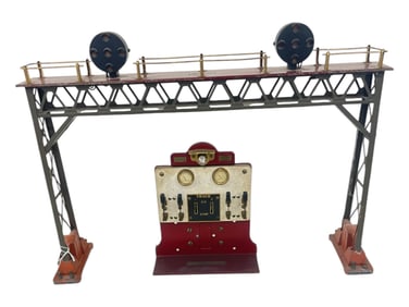 Clean Lionel 440 Signal Bridge