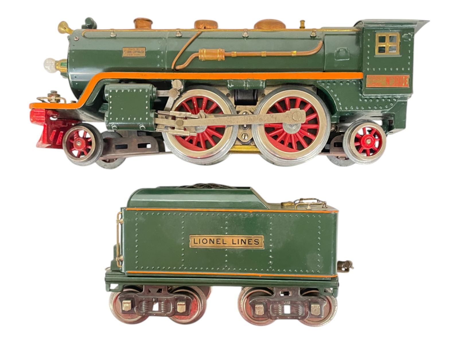 Nicely Restored Lionel Green 390E (1 of 3)