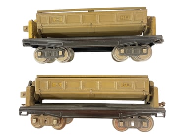 2 Variations Lionel 218 Side Dumping Cars