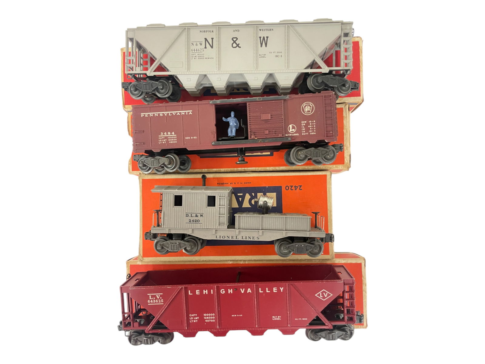 4 Nice Boxed Lionel Freights (1 of 3)
