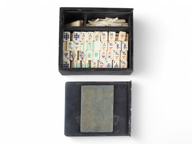 1923 Pung Chow Mahjong Tile Set in Wooden Box
