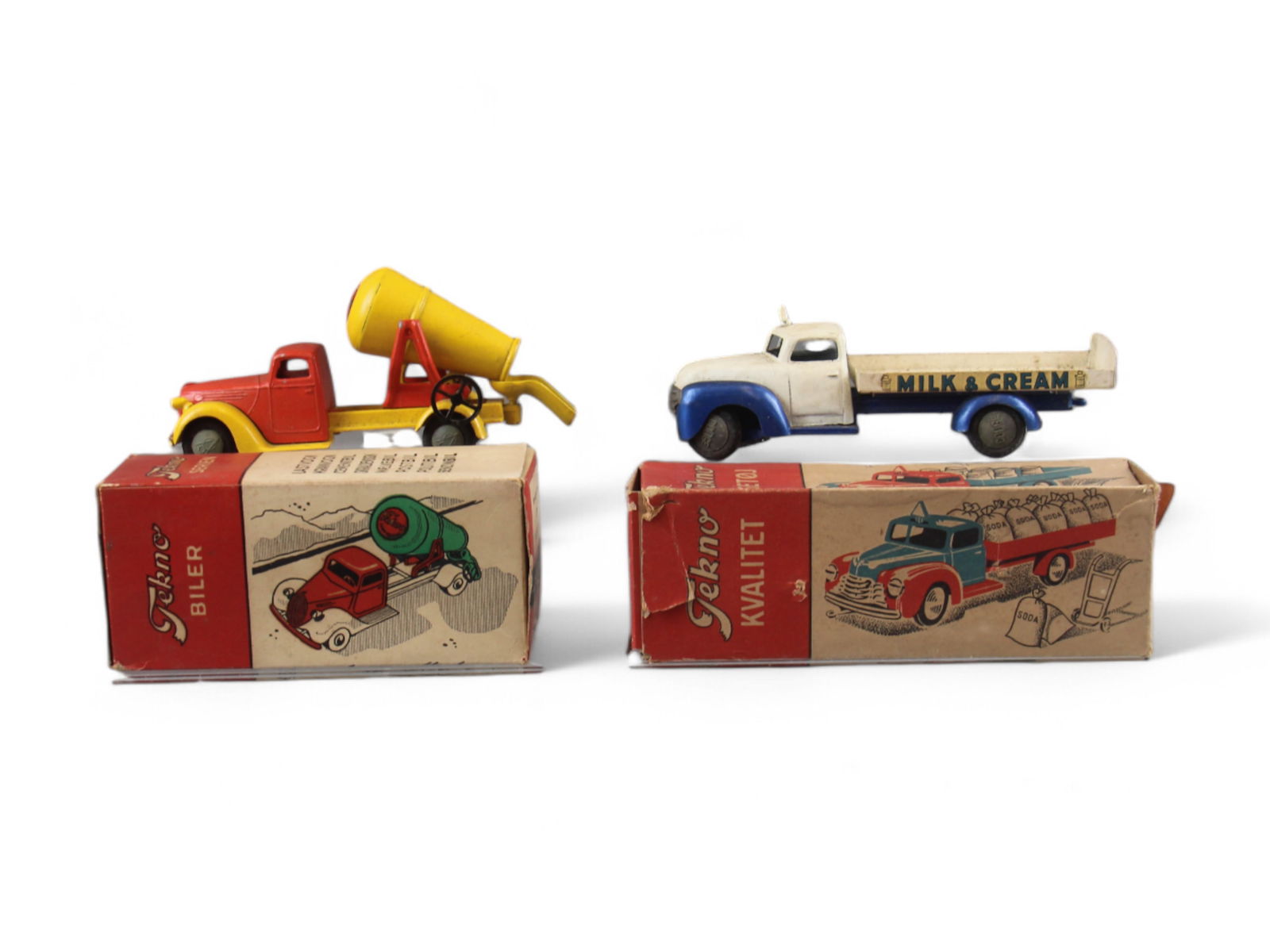 Tekno Cement Mixer 422 & Milk Truck 740 in O/B (1 of 10)