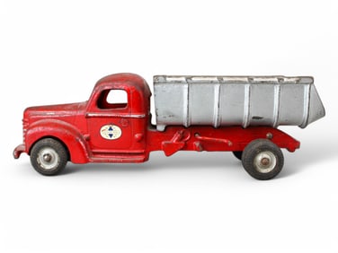 Arcade International Dump Truck
