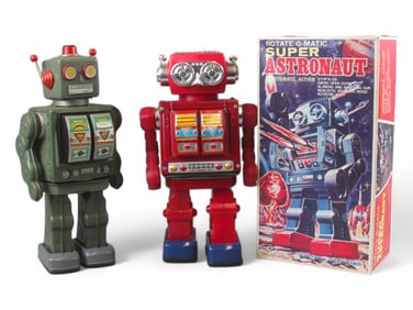 (2) Battery Operated Robots, Walkman & Astronaut