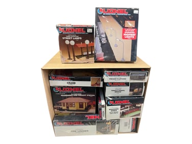 10 Lionel Accessories