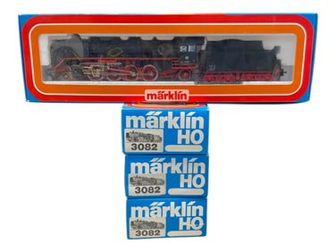 4 MINT Vintage Marklin HO 3082 Steam Locos