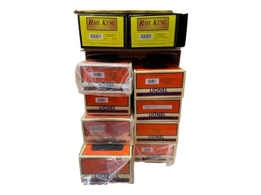 10 Lionel & MTH Freight Cars