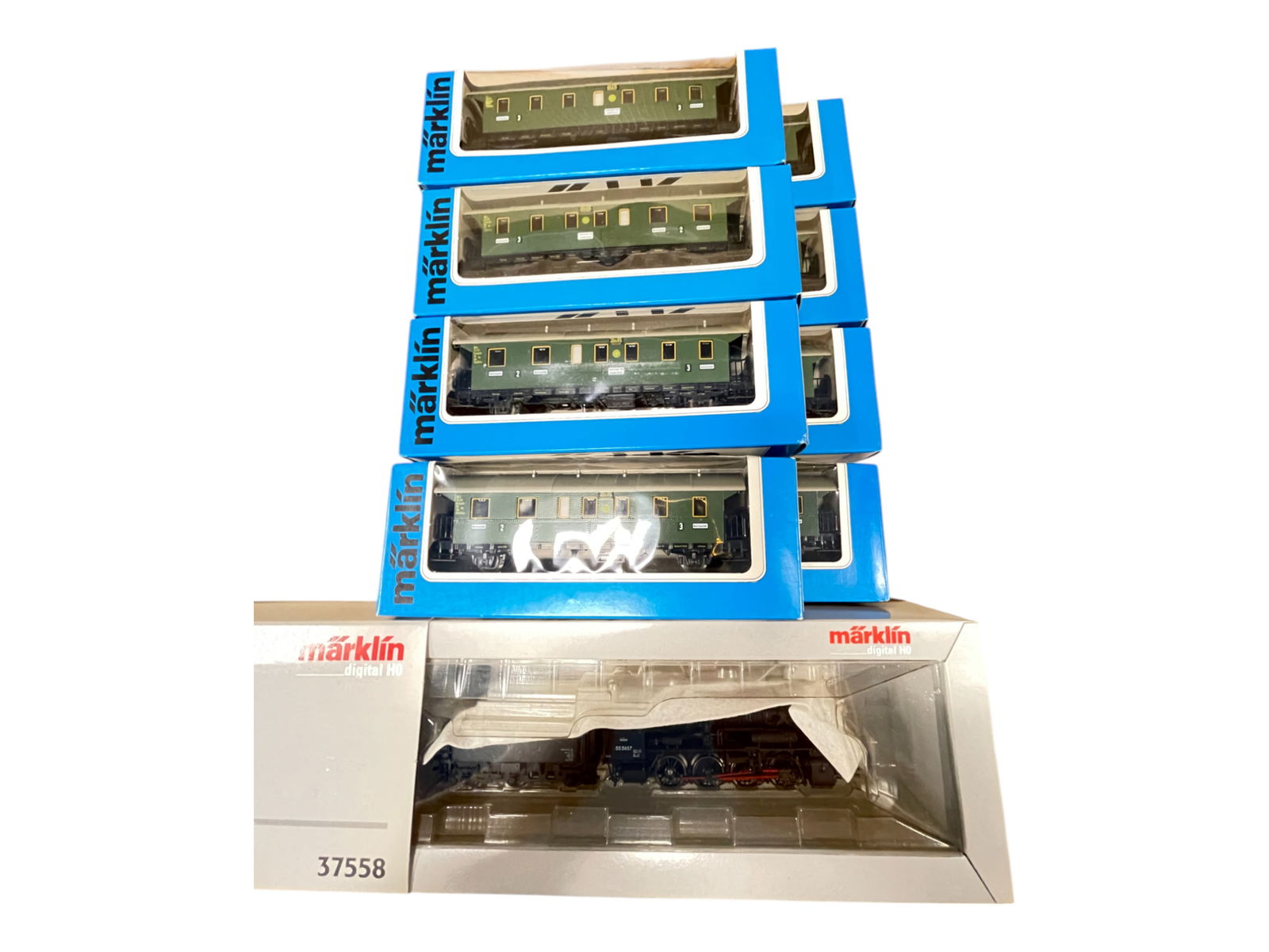 9pc Marklin HO Swiss Pass Set (1 of 3)