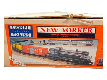Lionel 11744 New Yorker Freight/Passenger Set