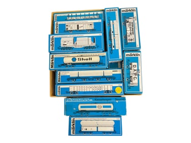 2 Each of 11 Marklin HO Freights