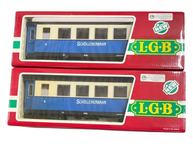 2 LGB 3264 Schollenenbahn Coaches