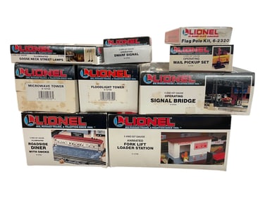 9 Lionel Accessories