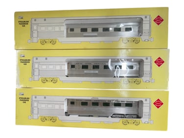 3 Aristo-Craft Streamline Diners