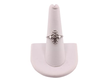 18k White Gold & Diamond Antique Ring