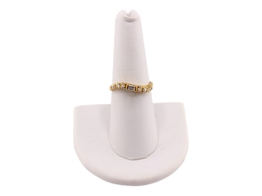 18k Yellow Gold Diamond Wedding Band