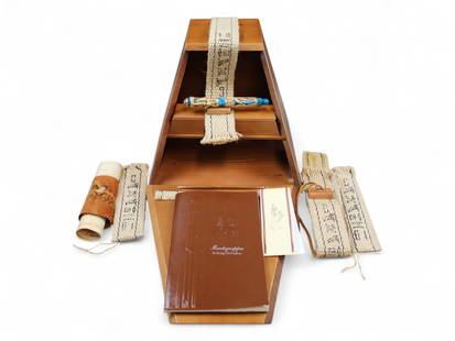 Montegrappa Luxor Blue Nile Ltd Ed Fountain Pen: Montegrappa Luxor Blue Nile limited edition gold fountain pen with 18k gold overlay, #088/188. In original wood box with papers and outer shipping box. Missing some interior components of box (display