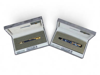 Parker Duofold Marbled Blue Fountain Pen Set: Parker Duofold Marbled Blue Centennial fountain pen and ballpoint pen, in boxes. Appear lightly used.