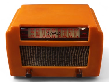 DeWald A-502 Catalin Radio