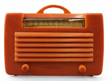 General Electric Model L-571 Bakelite Radio