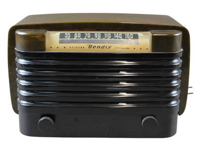 Bendix Model 536MC Bakelite Radio: Bendix Model 526MC Catalin/Bakelite Radio. Did not work when tested.