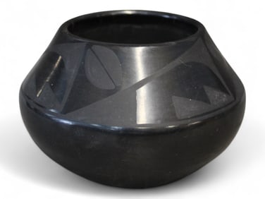Maria Martinez San Ildefonso Pot