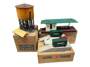 3 Boxed Lionel Accessories