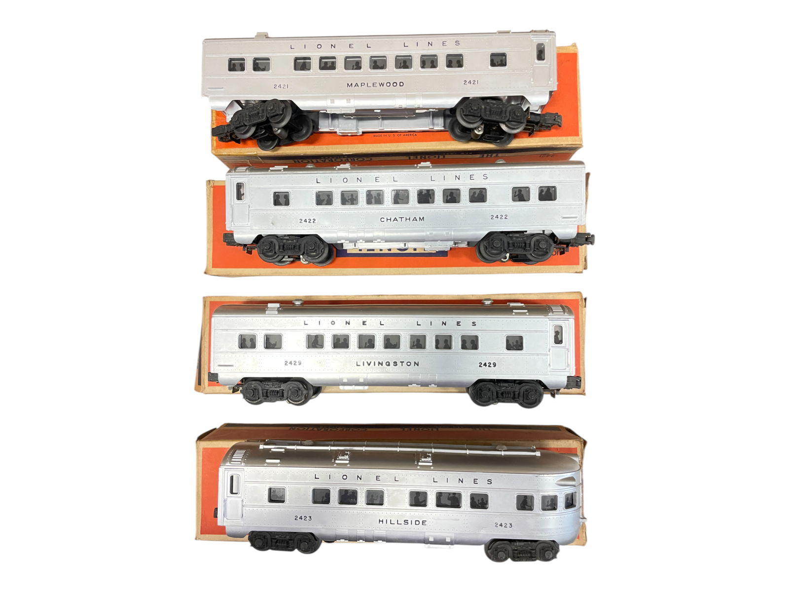 4 Nice Boxed Lionel 2300 Passenger Cars (1 of 5)