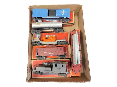 6 Boxed Lionel Freight Cars