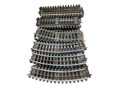 100+ pc Lionel Super O Track: Includes 42 Curves; 47 Straights; 8- 1/2 Curves; 6- 1/2 straights; Boxed 38-85 accessory set; 2 uncouplers, 2 power sections; 30 deg cross track. Most pretty clean, many with pins and clips.Straights