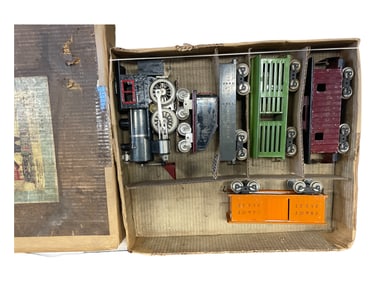 Boxed Lionel 5 Steam Freight Set
