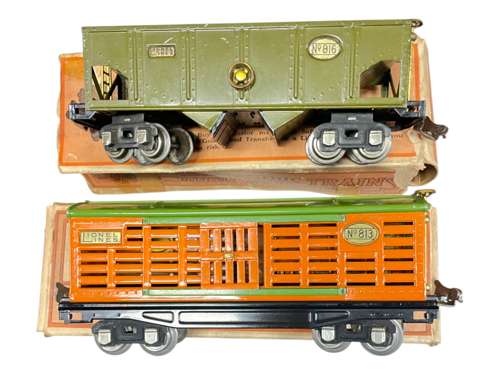 Nice Boxed Early Lionel 813 & 816 Freights (1 of 5)