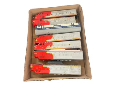 7 Lionel F3 Shells, 3 Chassis, For Restoration