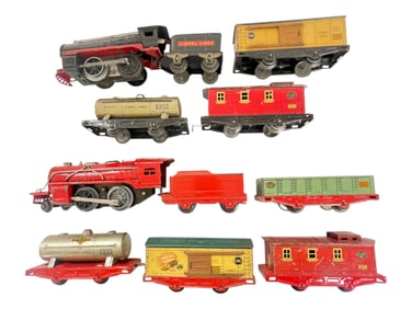 2 Lionel Train Sets