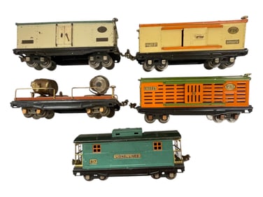 5 Lionel 800 Series Freights