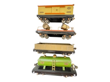 4 Nice Lionel Freight Cars