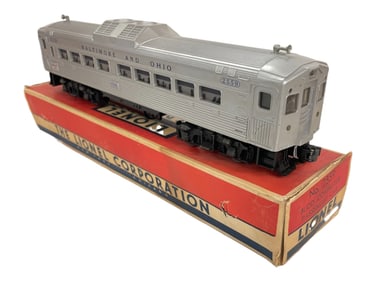 Nice Boxed Lionel 2559 RDC-9 Budd Coach