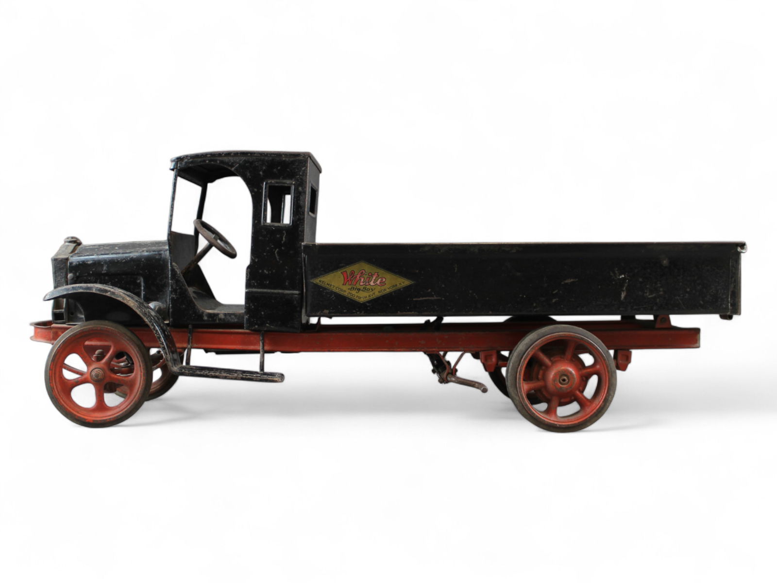 Scarce Kelmet White Dump Truck (1 of 7)