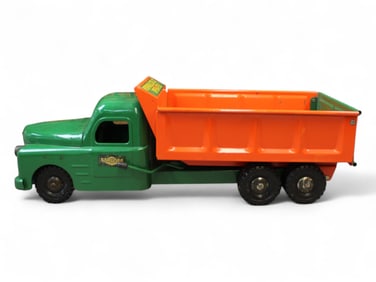 Nice Boxed Structo 250 Hydraulic Dump Truck