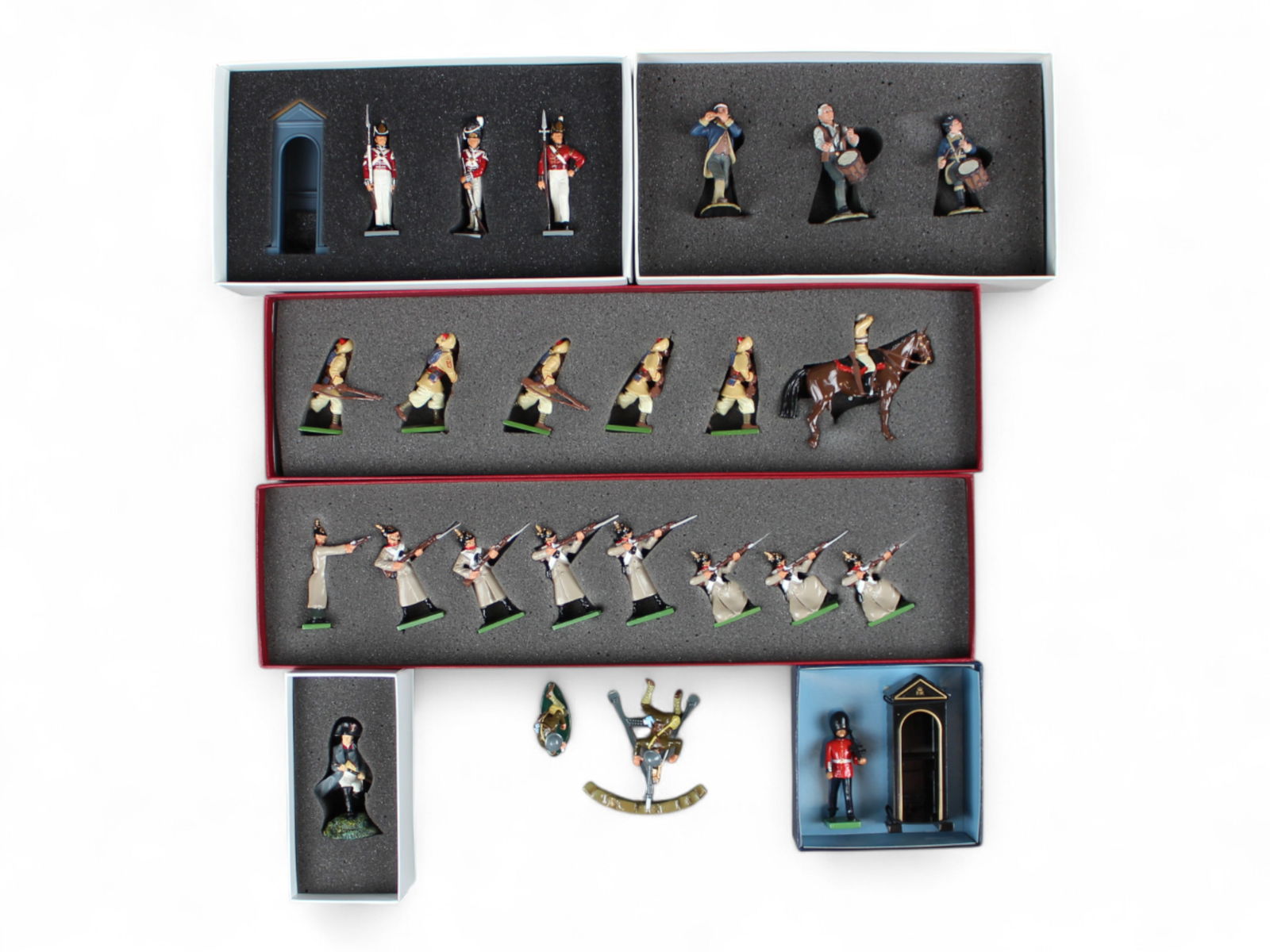 Boxed Modern Britains Sets: Boxed Modern Britains Sets including.00135 Queens Own Corps of Guides, 00168 Russian Infantry, 43057 Redcoats, 17283 Spirit of '76, 41032 French 37mm Trench Gun, 00089 Sentry Box, and 40408 Napoleon.