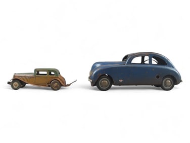2 English Toy Cars