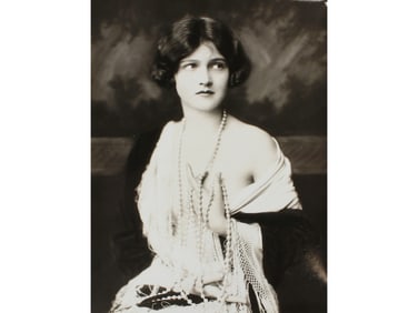 Alfred Cheney Johnston. Original Photo