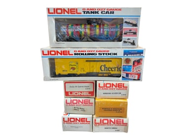 8 Lionel MPC Freight Cars