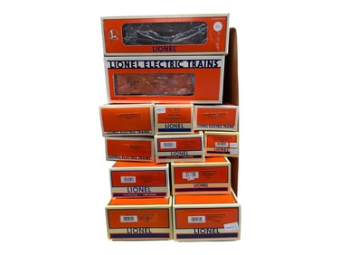 12 Lionel Freight Cars