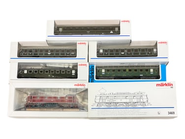 Marklin HO DB Express Train